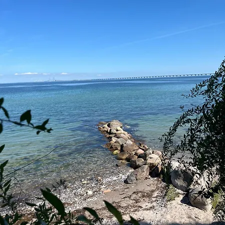 Maduco, Waterfront Krabben Båthotell